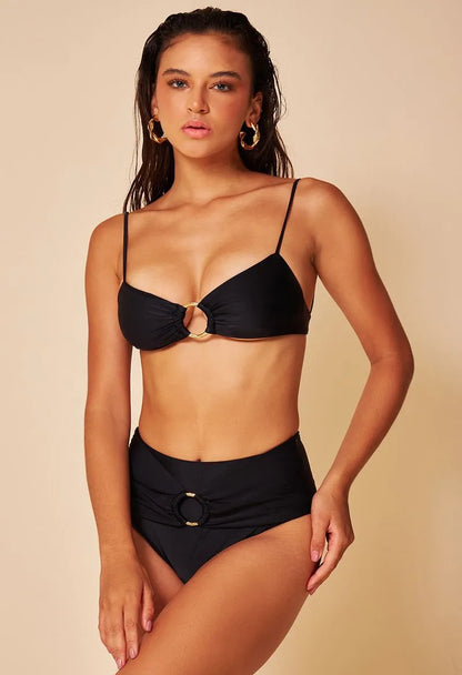 Top Karina Com Argola Preto