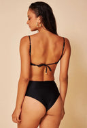 Top Karina Com Argola Preto
