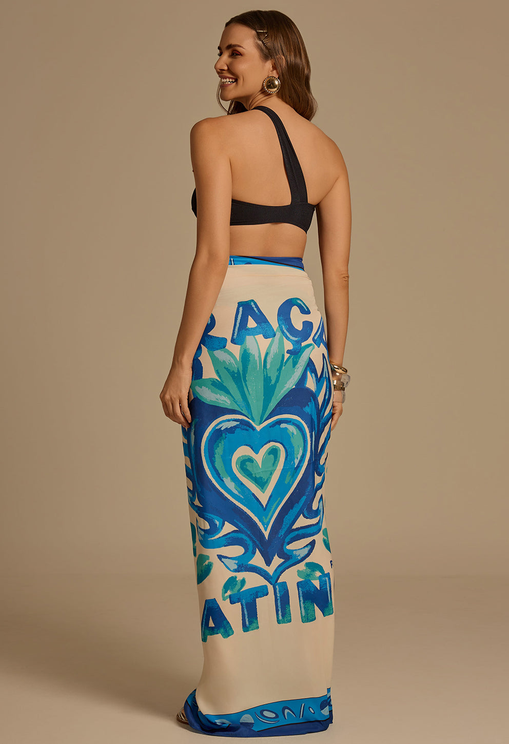 Pareô Coração Latino