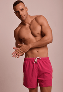 Bermuda casual masculina rosa Flor de Jambo com cordão branco, vista frontal