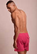 Bermuda masculina rosa Flor de Jambo vista traseira com bolso lateral